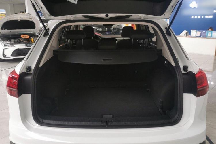 Used Volkswagen Tayron 2020 330TSI Two-Wheel Drive Luxury Smart Connectivity Version Trunk