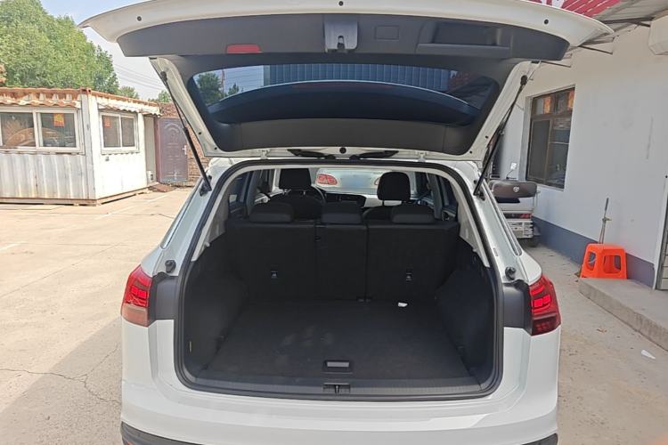 Used Volkswagen Tayron 2020 330TSI Two-Wheel Drive Luxury Smart Connectivity Version Trunk