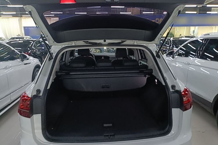 Used Volkswagen Tayron 2020 330TSI Two-Wheel Drive Luxury Smart Connectivity Version Trunk