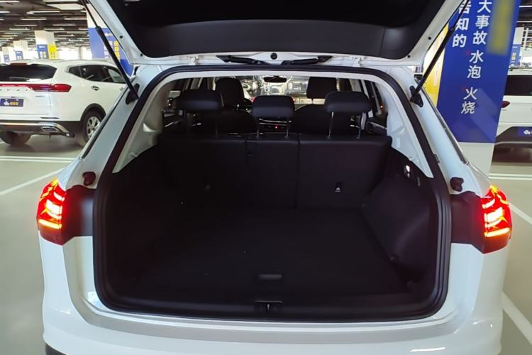 Used Volkswagen Tayron 2020 330TSI Two-Wheel Drive Luxury Smart Connectivity Version Trunk