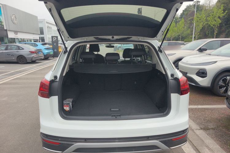 Used Volkswagen Tayron 2020 330TSI Two-Wheel Drive Luxury Smart Connectivity Version Trunk