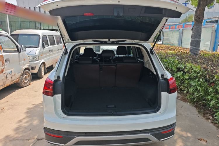 Used Volkswagen Tayron 2020 330TSI Two-Wheel Drive Luxury Smart Connectivity Version Trunk