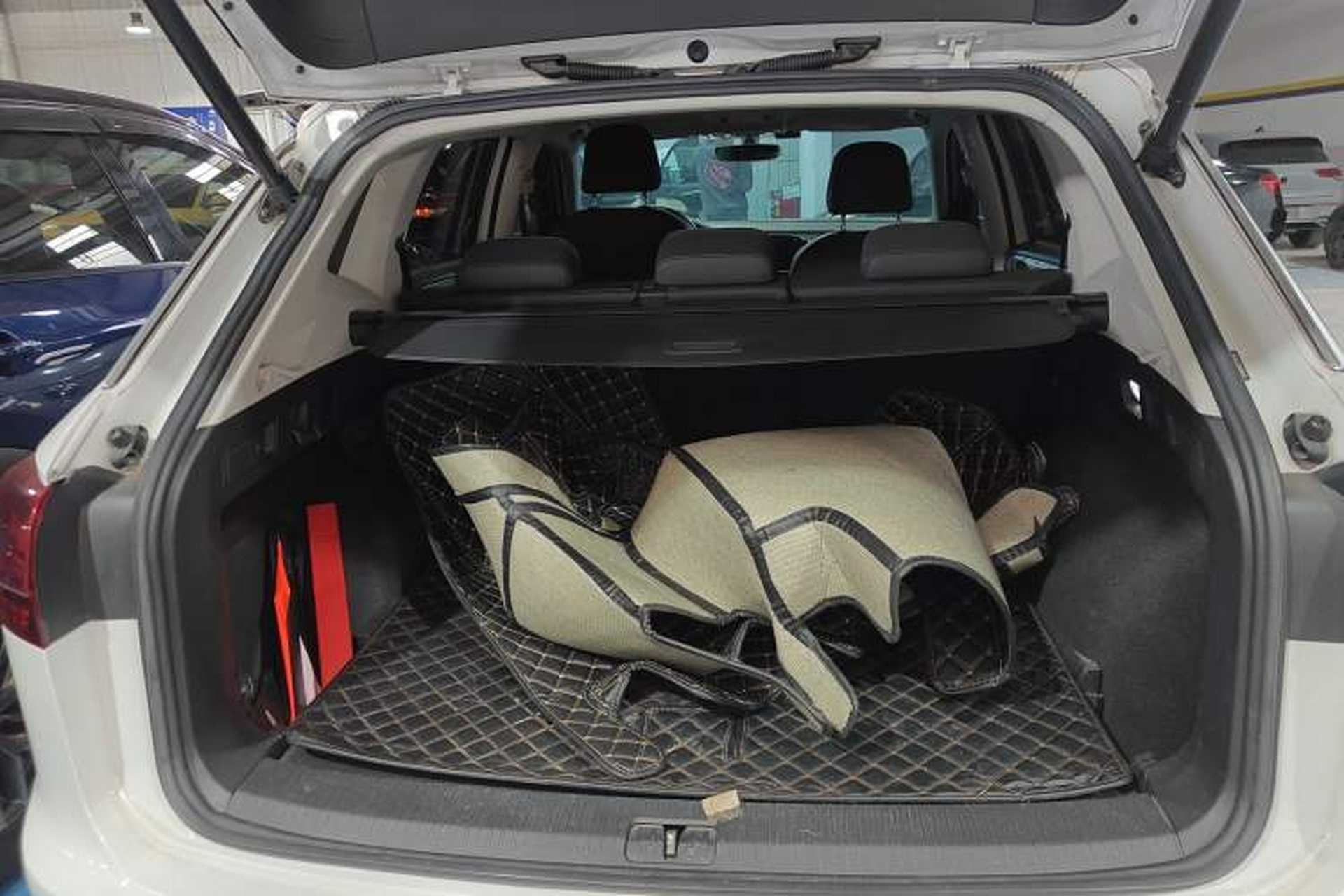 Used Volkswagen Tayron 2020 330TSI Two-Wheel Drive Luxury Smart Connectivity Version Trunk