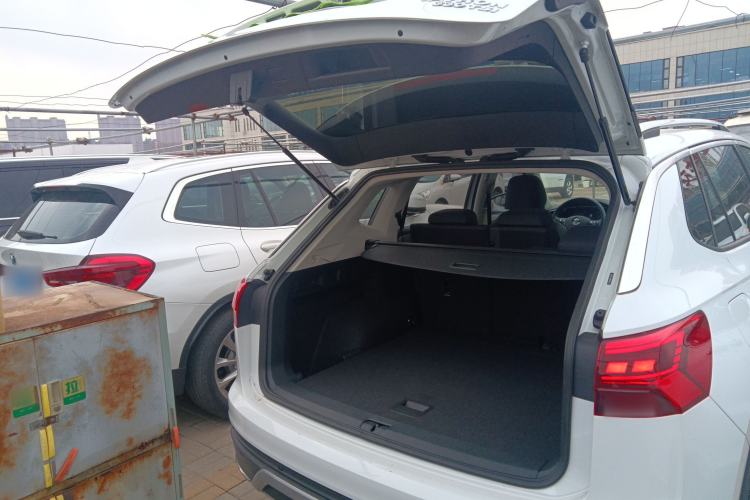 Used Volkswagen Tayron 2020 330TSI Two-Wheel Drive Luxury Smart Connectivity Version Trunk