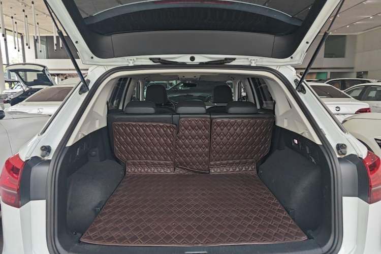 Used Volkswagen Tayron 2020 330TSI Two-Wheel Drive Luxury Smart Connectivity Version Trunk