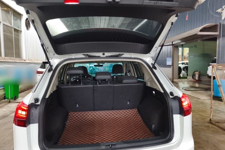 Used Volkswagen Tayron 2020 330TSI Two-Wheel Drive Luxury Smart Connectivity Version Trunk