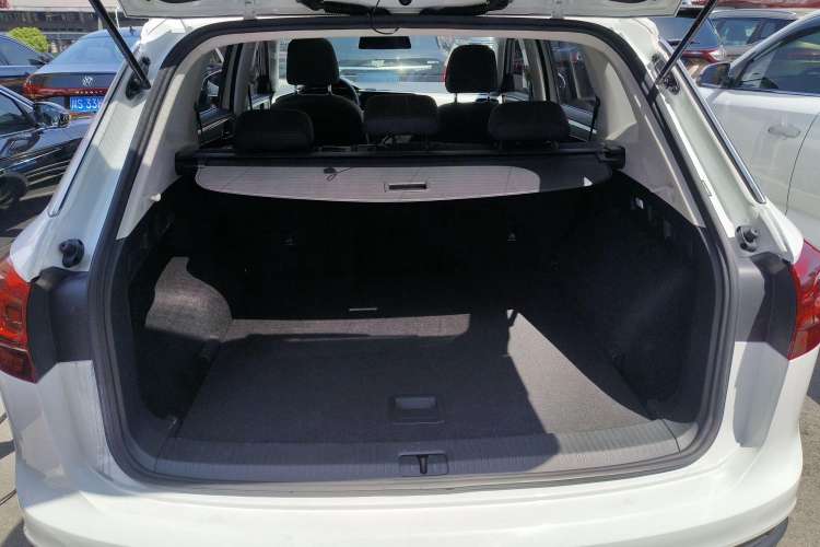 Used Volkswagen Tayron 2020 330TSI Two-Wheel Drive Luxury Smart Connectivity Version Trunk