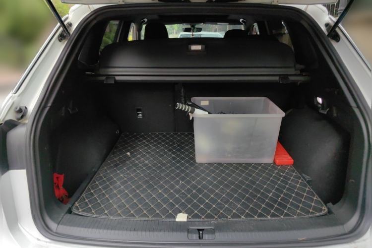 Used Volkswagen Tayron 2020 380TSI All-Wheel Drive R-Line Connected Version Trunk