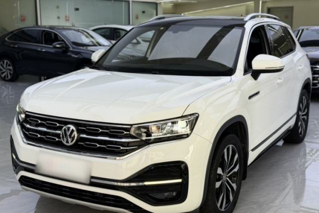 Ojetý Volkswagen Tayron 2020 380TSI All-Wheel Drive R-Line Connected Version