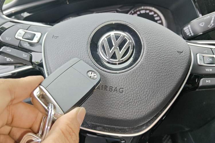 Used Volkswagen Tayron 2020 280TSI Two-Wheel Drive Luxury Connect Edition Vehicle Key