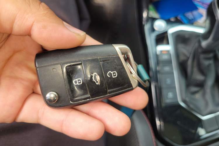 Used Volkswagen Tayron 2020 330TSI Two-Wheel Drive Luxury Smart Connectivity Version Vehicle Key