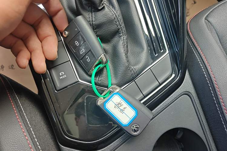 Used Volkswagen Tayron 2020 330TSI Two-Wheel Drive Luxury Smart Connectivity Version Vehicle Key