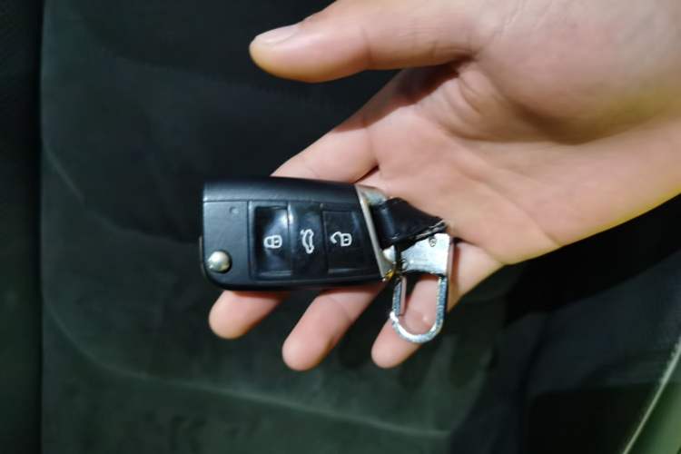 Used Volkswagen Tayron 2020 330TSI Two-Wheel Drive Luxury Connected Pro Edition Vehicle Key