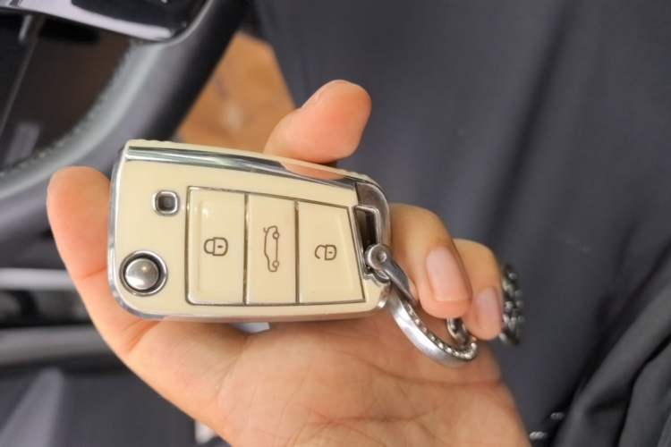 Used Volkswagen Tayron 2020 330TSI Two-Wheel Drive Luxury Smart Connectivity Version Vehicle Key