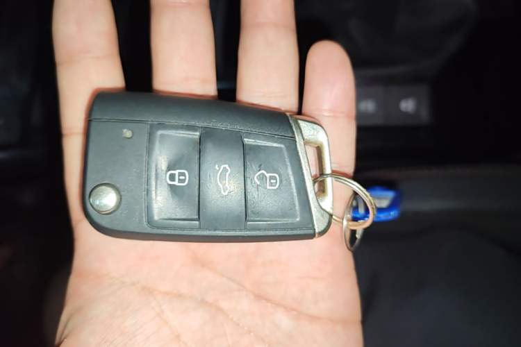 Used Volkswagen Tayron 2020 330TSI Two-Wheel Drive Luxury Smart Connectivity Version Vehicle Key