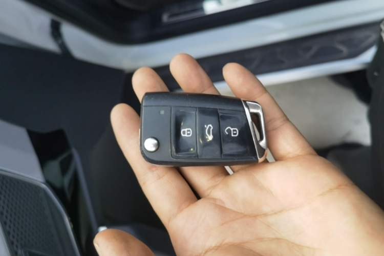 Used Volkswagen Tayron 2020 330TSI Two-Wheel Drive Luxury Smart Connectivity Version Vehicle Key