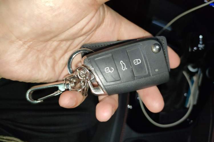 Used Volkswagen Tayron 2020 330TSI Two-Wheel Drive Luxury Smart Connectivity Version Vehicle Key