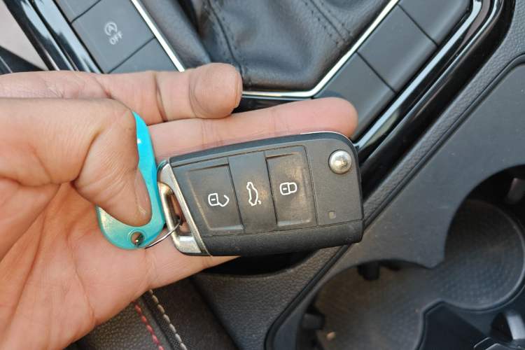 Used Volkswagen Tayron 2020 330TSI Two-Wheel Drive Luxury Smart Connectivity Version Vehicle Key