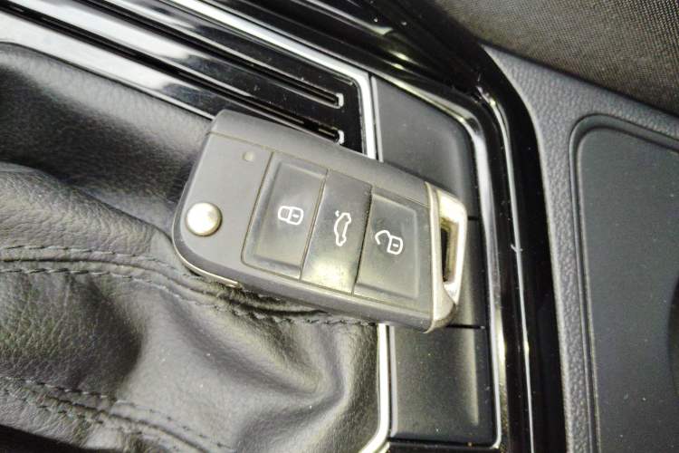 Used Volkswagen Tayron 2020 280TSI Two-Wheel Drive Luxury Connect Edition Vehicle Key