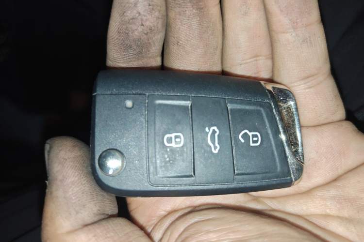 Used Volkswagen Tayron 2020 330TSI Two-Wheel Drive Luxury Smart Connectivity Version Vehicle Key