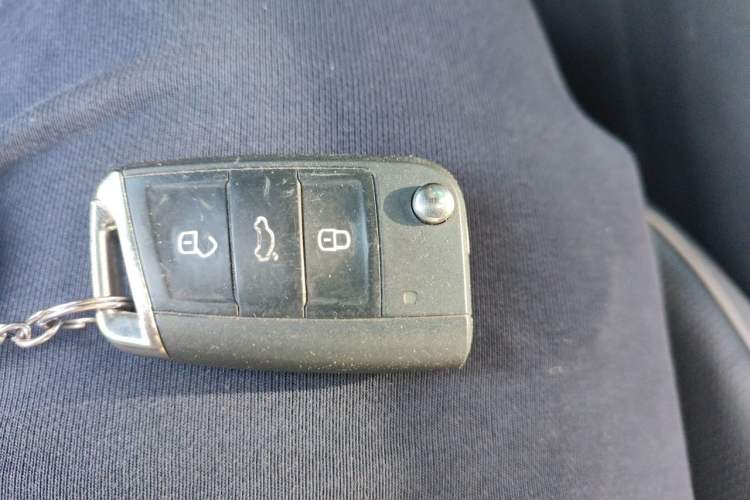 Used Volkswagen Tayron 2020 330TSI Two-Wheel Drive Luxury Connected Pro Edition Vehicle Key
