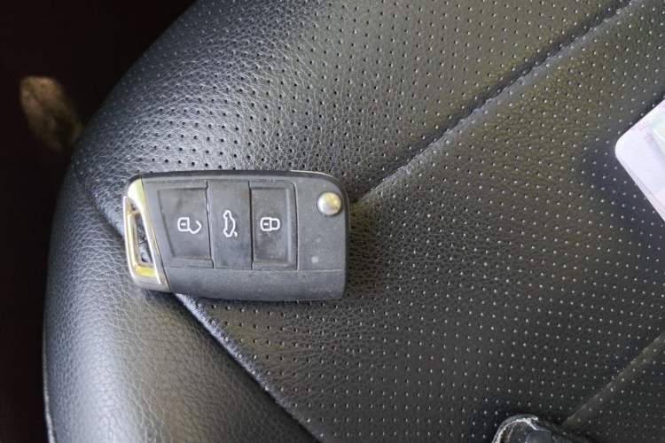 Used Volkswagen Tayron 2020 330TSI Two-Wheel Drive Luxury Smart Connectivity Version Vehicle Key