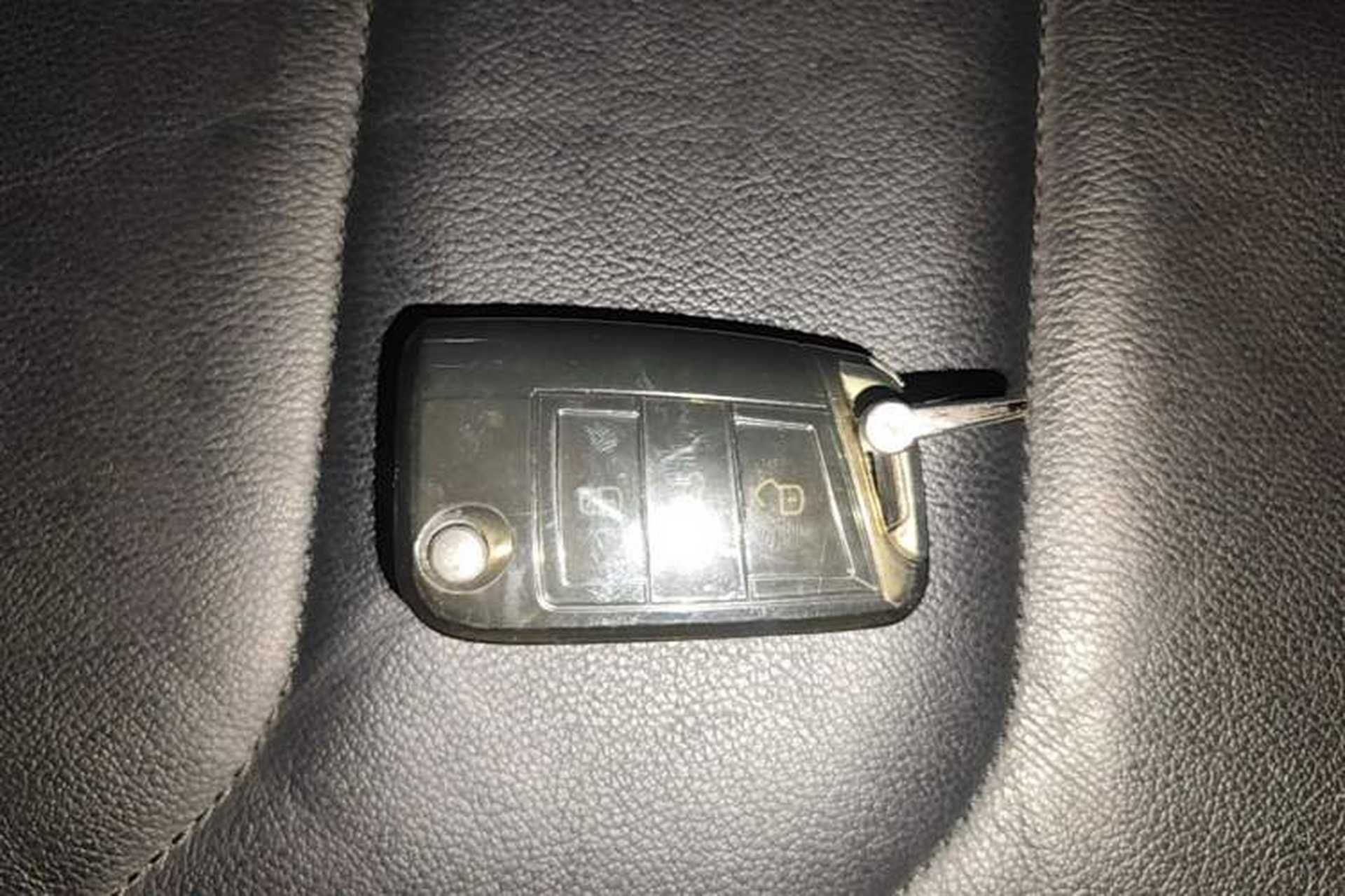 Used Volkswagen Tayron 2020 330TSI Two-Wheel Drive Luxury Smart Connectivity Version Vehicle Key