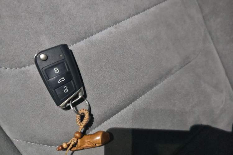 Used Volkswagen Tayron 2020 380TSI All-Wheel Drive R-Line Connected Version Vehicle Key