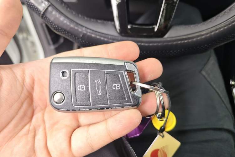 Used Volkswagen Tayron 2020 330TSI Two-Wheel Drive Luxury Smart Connectivity Version Vehicle Key