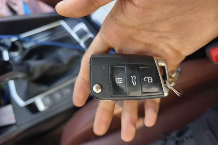 Used Volkswagen Tayron 2020 280TSI Two-Wheel Drive Comfort Connect Edition Vehicle Key