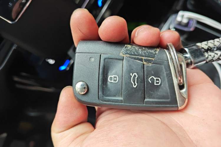 Used Volkswagen Tayron 2020 280TSI Two-Wheel Drive Luxury Connect Edition Vehicle Key