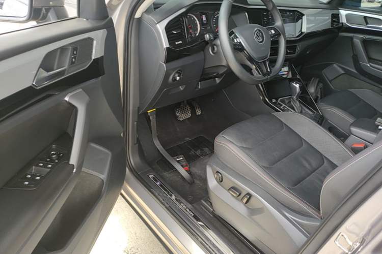 Used Volkswagen Tayron 2020 330TSI Two-Wheel Drive Luxury Smart Connectivity Version Driver Seat