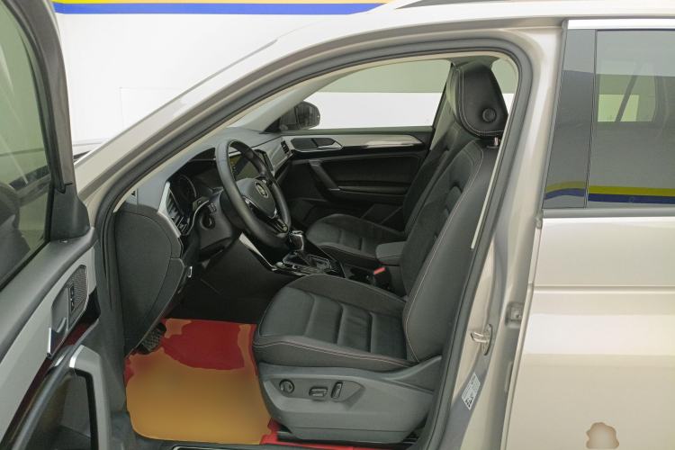 Used Volkswagen Tayron 2020 330TSI Two-Wheel Drive Luxury Smart Connectivity Version Left Front Seat