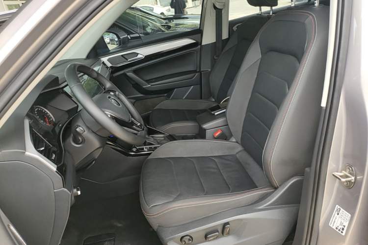 Used Volkswagen Tayron 2020 330TSI Two-Wheel Drive Luxury Smart Connectivity Version Left Front Seat