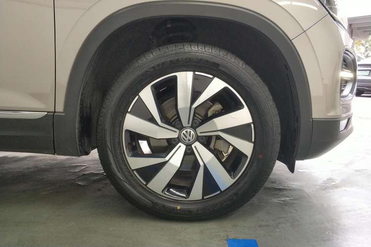 Used Volkswagen Tayron 2020 330TSI Two-Wheel Drive Luxury Smart Connectivity Version Right Rear Wheel Hub
