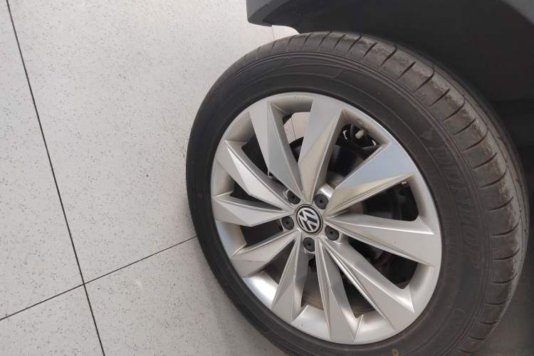 Used Volkswagen Tayron 2020 380TSI Four-Wheel Drive Luxury Connect Pro Edition Right Rear Wheel Hub