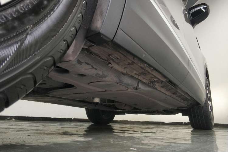 Used Volkswagen Tayron 2020 330TSI Two-Wheel Drive Luxury Smart Connectivity Version Right Side Sill