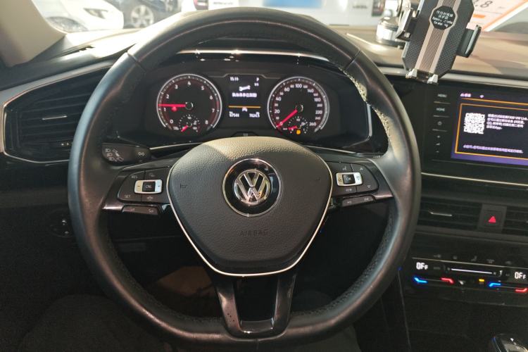 Used Volkswagen Tayron 2020 280TSI Two-Wheel Drive Luxury Connect Edition Steering Wheel