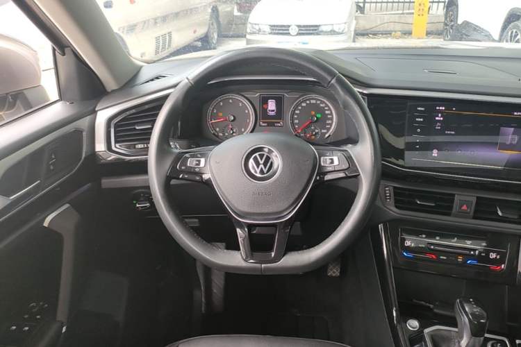 Used Volkswagen Tayron 2020 330TSI Two-Wheel Drive Luxury Smart Connectivity Version Steering Wheel