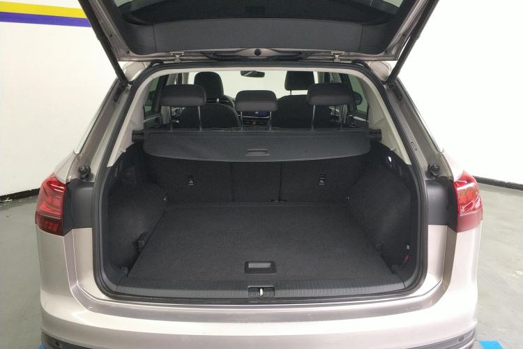 Used Volkswagen Tayron 2020 330TSI Two-Wheel Drive Luxury Smart Connectivity Version Trunk