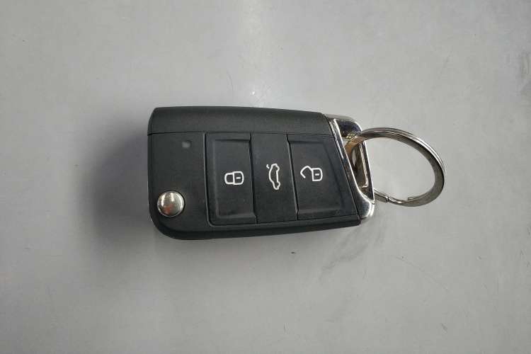 Used Volkswagen Tayron 2020 330TSI Two-Wheel Drive Luxury Smart Connectivity Version Vehicle Key