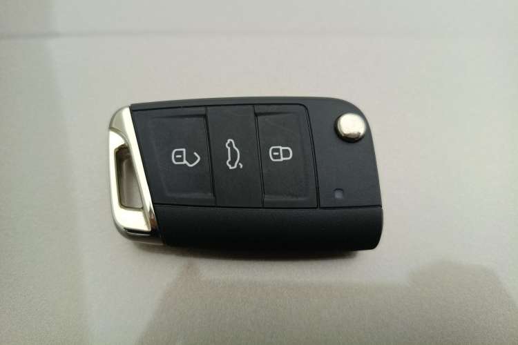 Used Volkswagen Tayron 2020 330TSI Two-Wheel Drive Luxury Smart Connectivity Version Vehicle Key