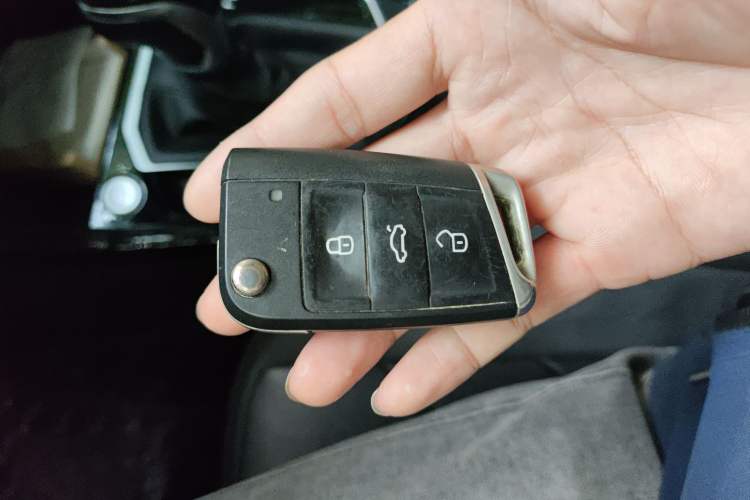 Used Volkswagen Tayron 2020 330TSI Two-Wheel Drive Luxury Smart Connectivity Version Vehicle Key