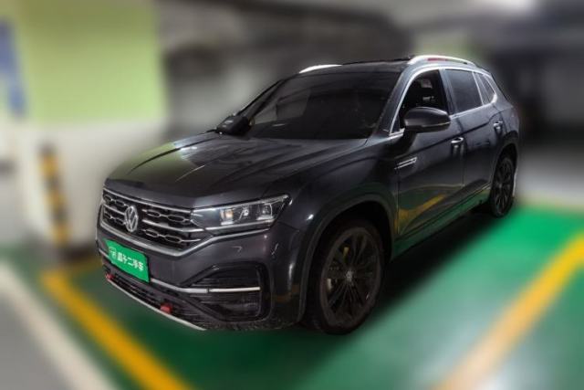 Ojetý Volkswagen Tayron 2021 380TSI All-Wheel Drive R-Line Connected Version