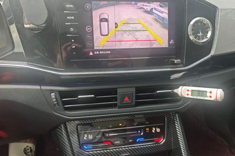 Used Volkswagen Tayron 2021 330TSI Two-Wheel Drive Luxury Smart Connectivity Version Audio And AC Panel