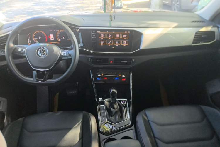 Used Volkswagen Tayron 2021 330TSI Two-Wheel Drive Luxury Connected Version Plus Center Console