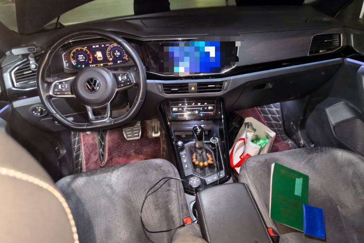 Used Volkswagen Tayron 2021 380TSI All-Wheel Drive R-Line Connected Version Center Console