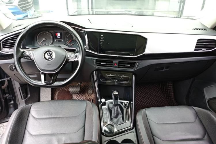Used Volkswagen Tayron 2021 280TSI Two-Wheel Drive Luxury Smart Connectivity Version Center Console