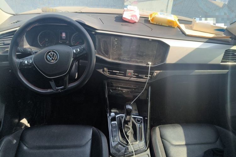 Used Volkswagen Tayron 2021 280TSI Two-Wheel Drive Luxury Smart Connectivity Version Center Console