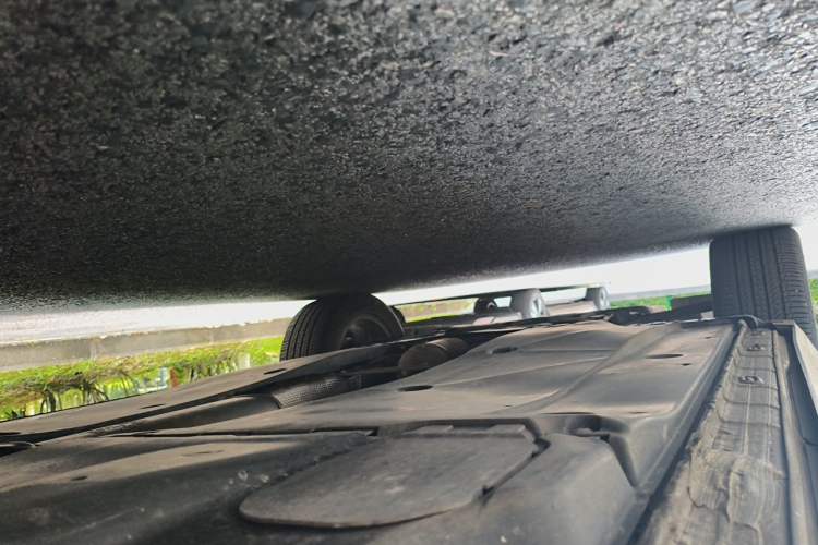 Used Volkswagen Tayron 2021 330TSI Two-Wheel Drive Luxury Connected Version Plus Chassis Rear Left